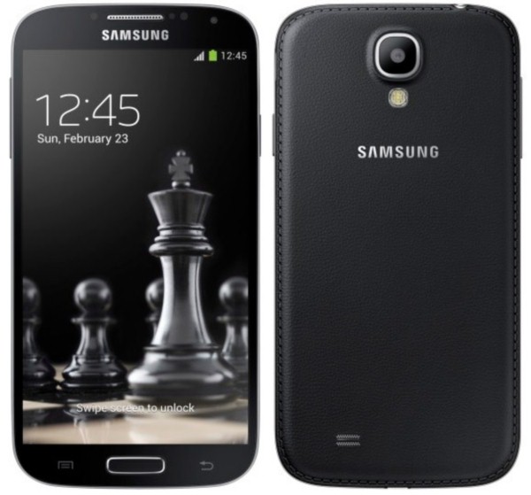 SamSung ra mắt phiên bản Galaxy S4 và S4 mini Black Edition với nắp lưng giả da
